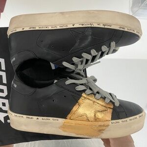 Golden Goose Sneakers
